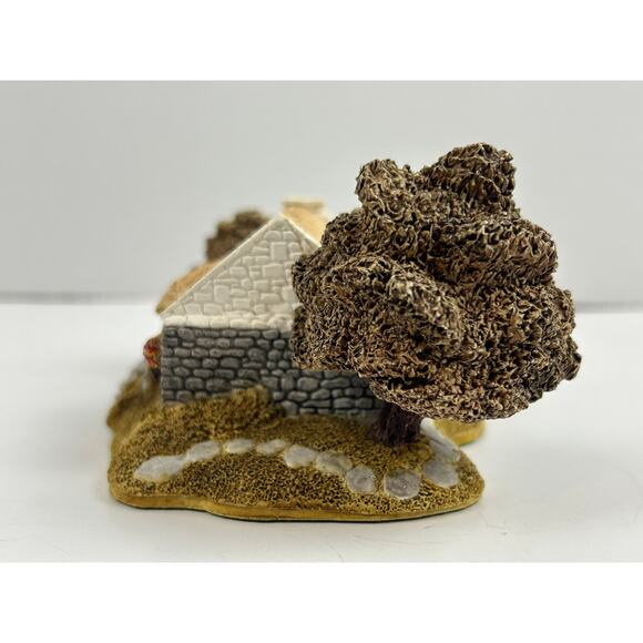 Lilliput Lane Quiet Cottage 1989 Irish Collection Cottage with Box & Deed - Picture 5 of 14